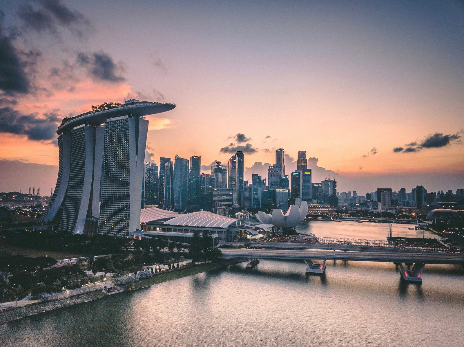 The Singapore skyline at Marina Bay — home to the offices this pricing guide covers